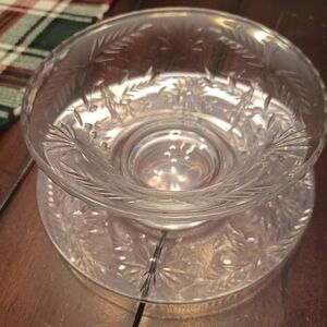 Princess House Clear Glass Bowl with Leaf Design
